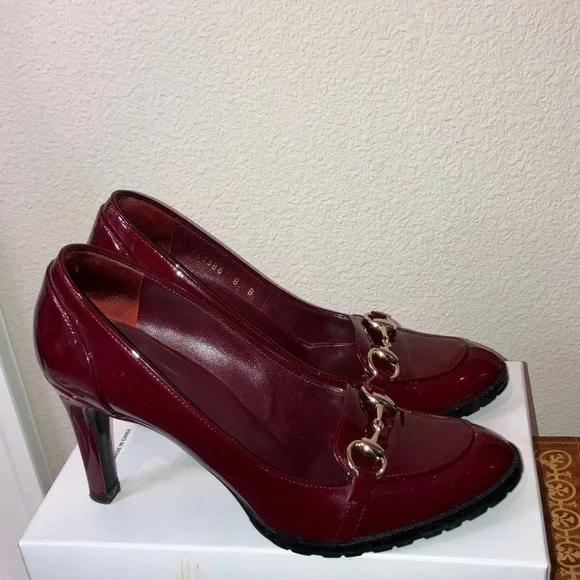 Gucci 8 Burgundy Patent Leather Heels Horsebit - Picture 11 of 11